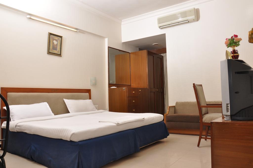 Hotel Sitara Residency Haydarabad Oda fotoğraf